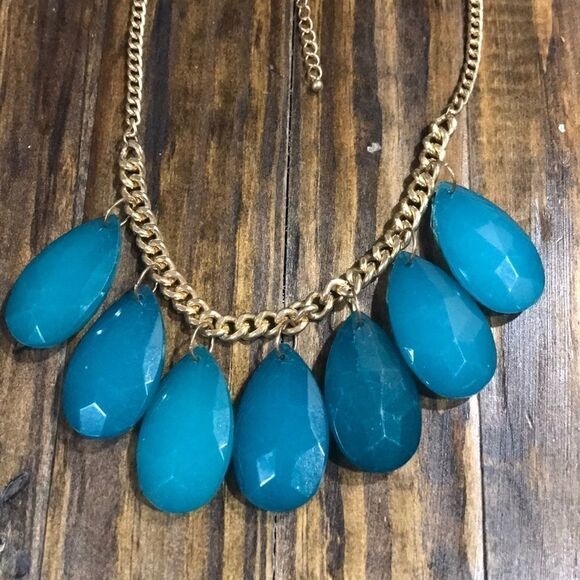 Teal Statement Necklace - Picture 2 of 3